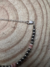 Load image into Gallery viewer, 4mm Sterling Pearl and Pink Conch Bracelet