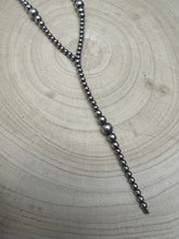 Load image into Gallery viewer, Lariat graduated sterling silver pearl necklace - 18 inch with 4 inch drop