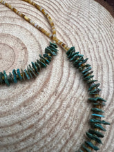 Load image into Gallery viewer, Long green chip turquoise with Orange Spiny Oyster necklace - 28 inch