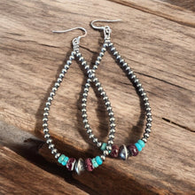 Load image into Gallery viewer, 3 mm teardrop earrings Sterling Silver Pearls with Purple Spiny Oyster
