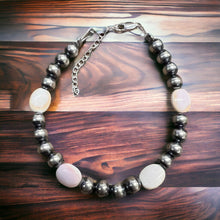 Load image into Gallery viewer, 5mm Sterling Pearl and Pink Conch Bracelet
