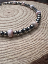 Load image into Gallery viewer, 8mm Sterling Pearl and pink conch - 20 inch
