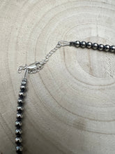 Load image into Gallery viewer, 4mm Sterling Pearl and genuine turquoise and spiny choker - 14 inch
