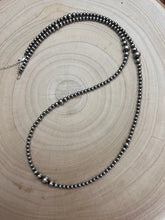 Load image into Gallery viewer, Graduated Sterling Pearl Necklace - 28 inch

