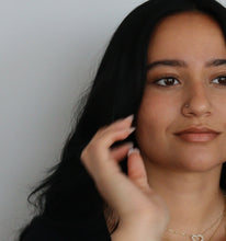 Load image into Gallery viewer, Creamy Vegan Bronzing Stick
