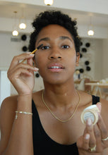 Load image into Gallery viewer, Black Vegan Zero-Waste Mascara
