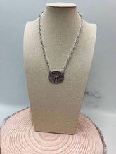 Load image into Gallery viewer, Rodeo Steer head Necklace - 18 inch + 3
